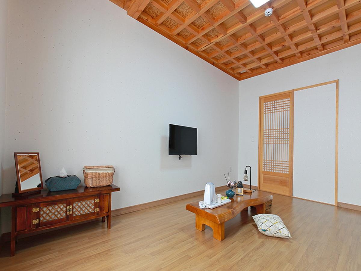 Cheonggong Hanok Stay Gyeongju Eksteriør bilde