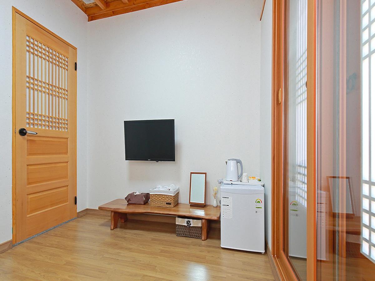 Cheonggong Hanok Stay Gyeongju Eksteriør bilde