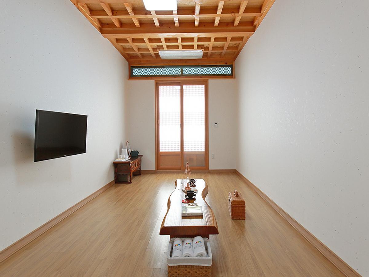 Cheonggong Hanok Stay Gyeongju Eksteriør bilde
