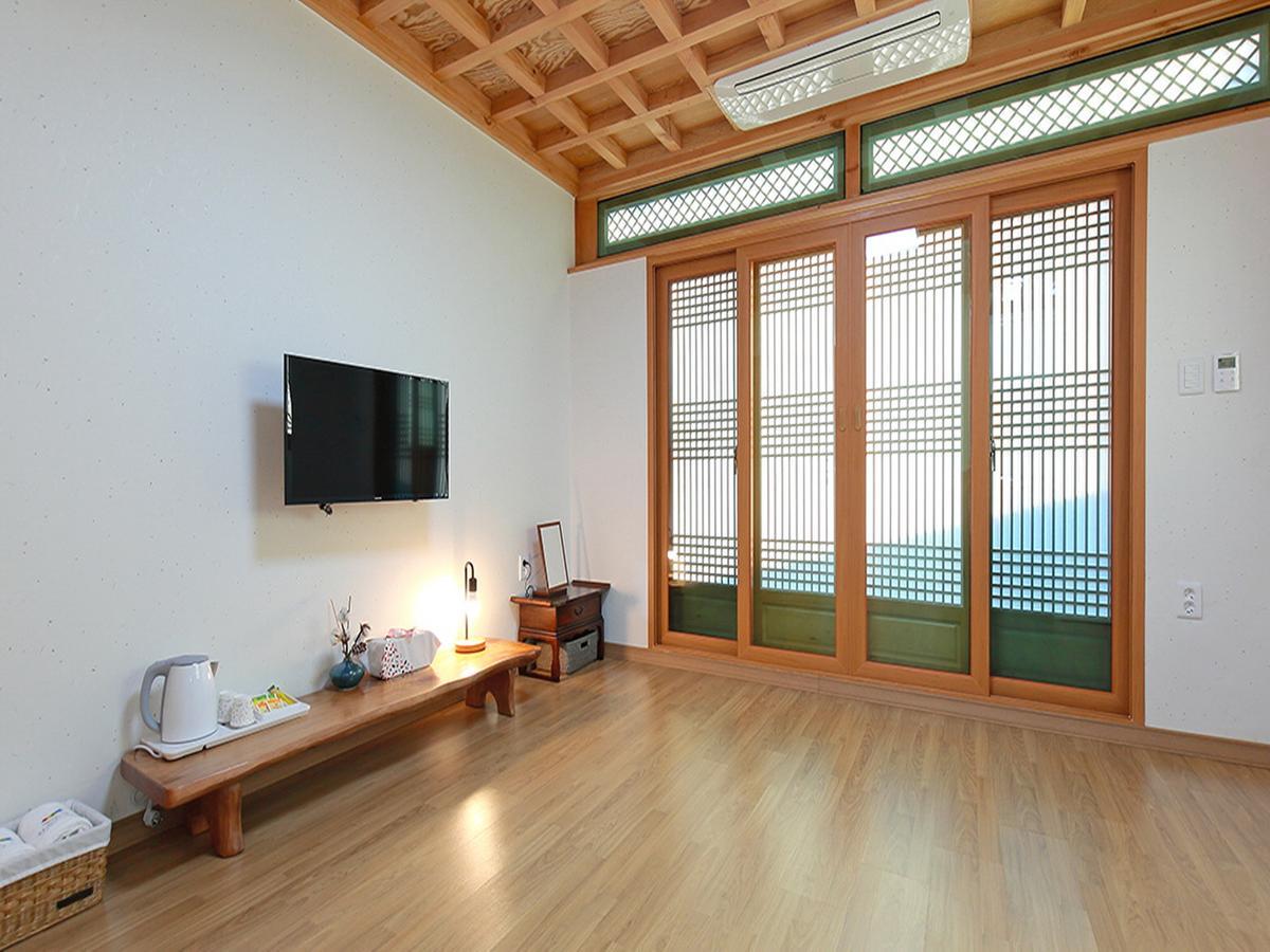 Cheonggong Hanok Stay Gyeongju Eksteriør bilde