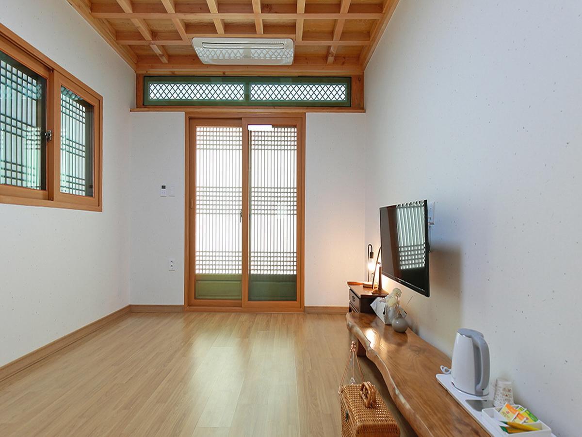Cheonggong Hanok Stay Gyeongju Eksteriør bilde