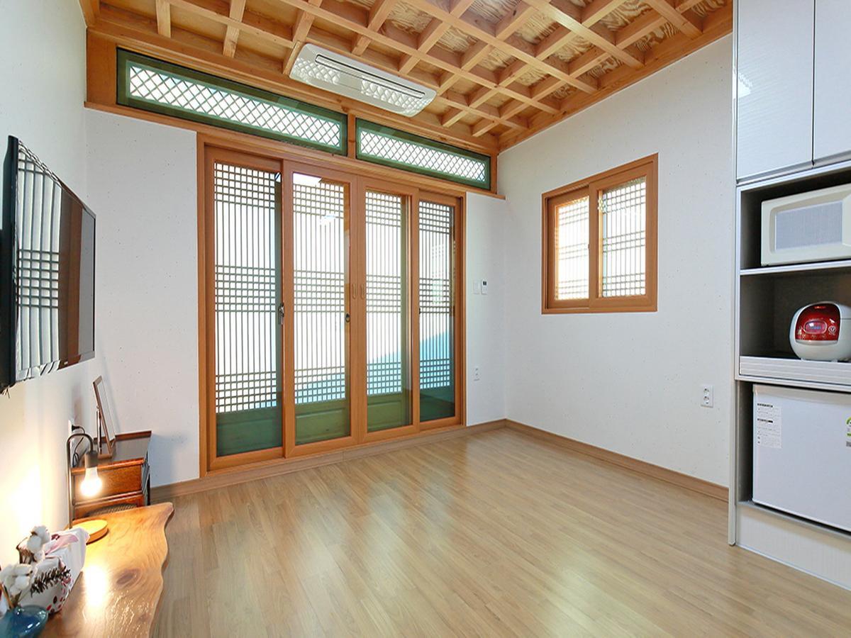 Cheonggong Hanok Stay Gyeongju Eksteriør bilde