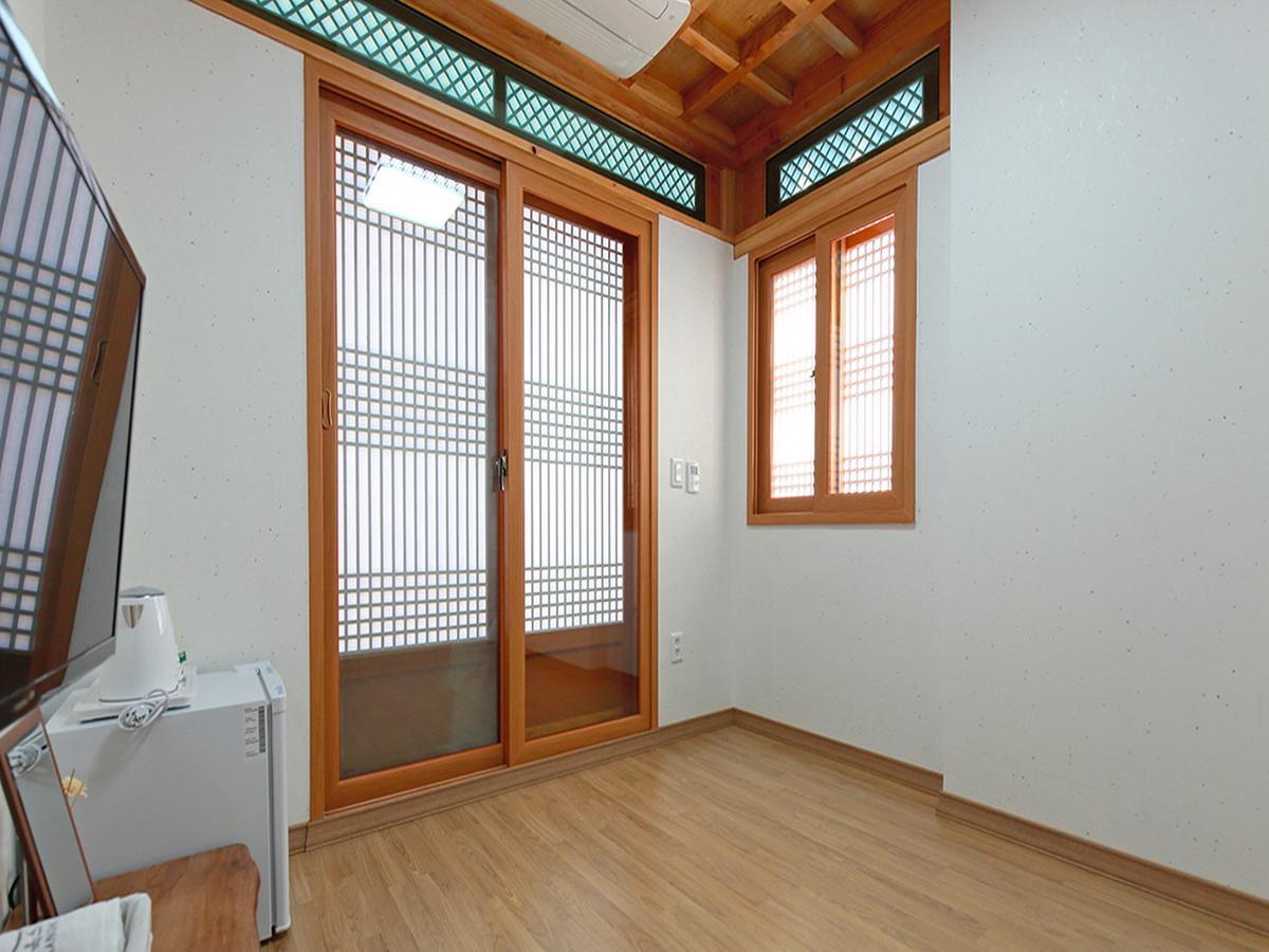 Cheonggong Hanok Stay Gyeongju Eksteriør bilde